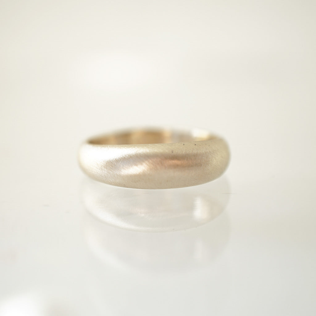 Gold Band satin finish 5mm wide