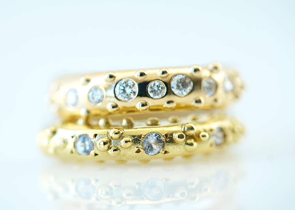 What are the  differences in gold Karats and color?