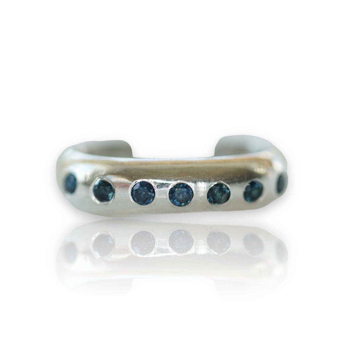 Blue sapphire ear cuff in silver
