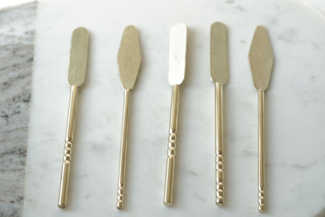 Butter knife