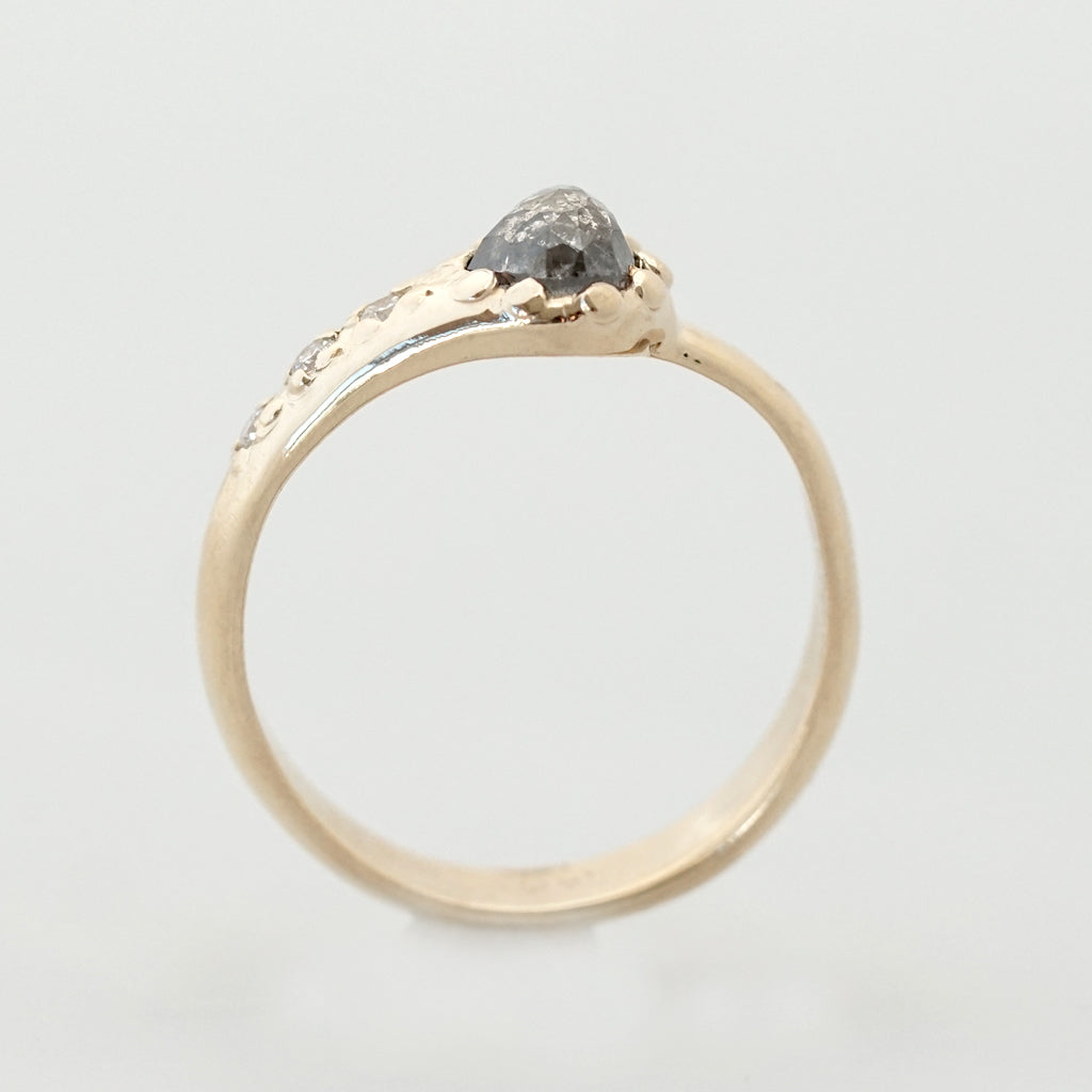Heart shaped salt and pepper diamond side view