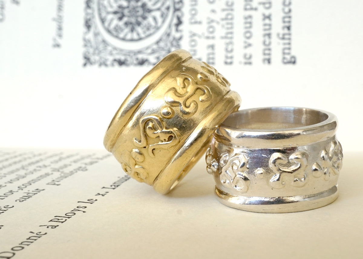 Romanesque Band Gold