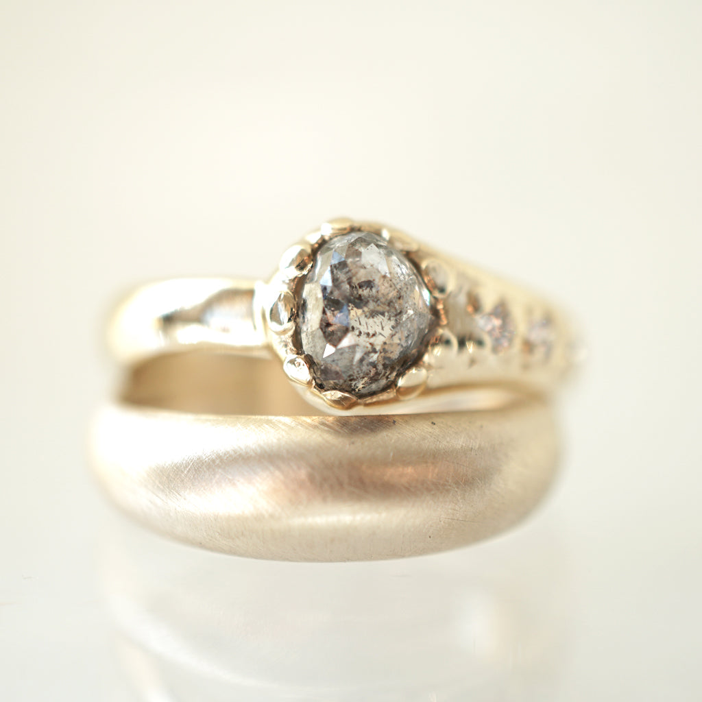 Bombé gold Ring