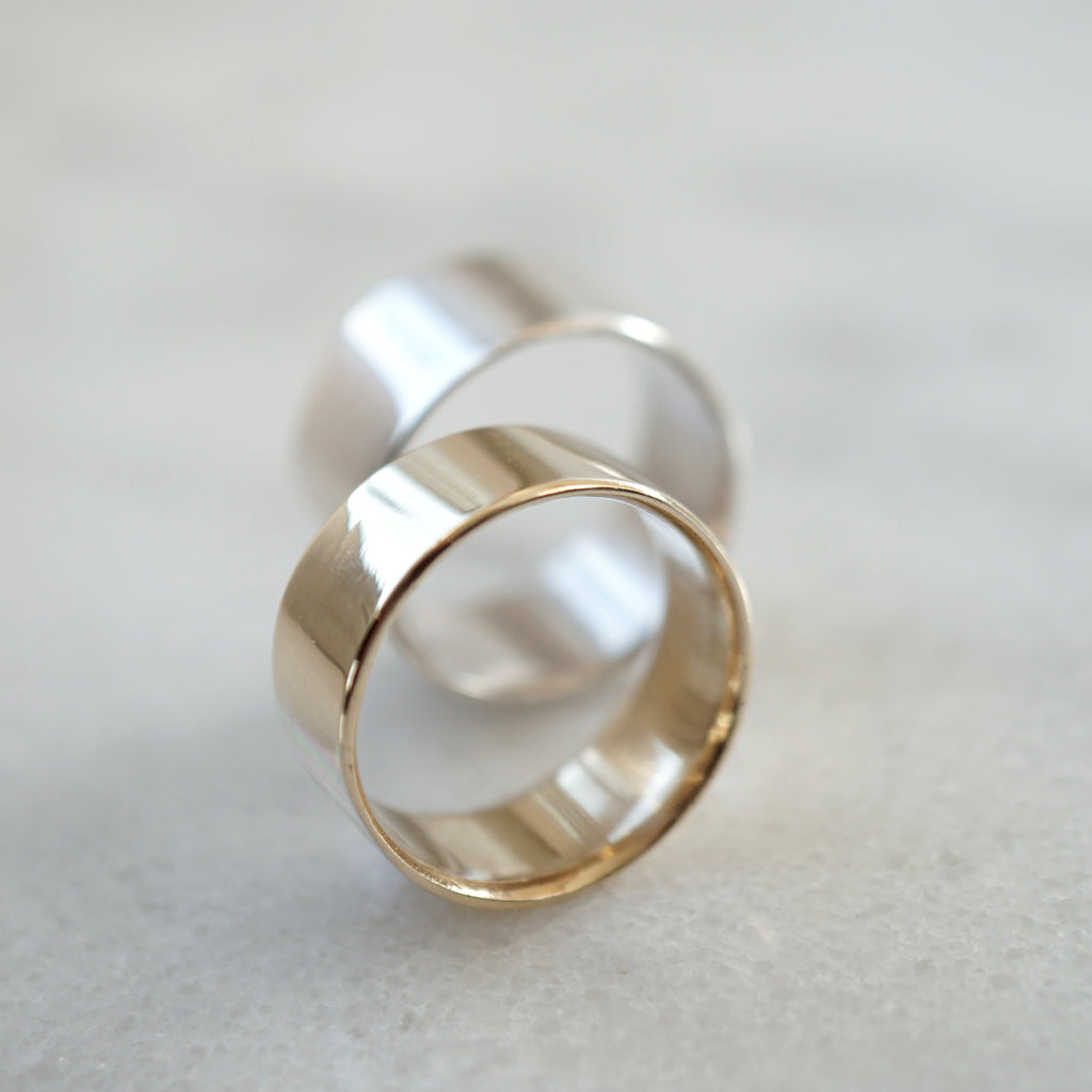 Gold flat band 7mm