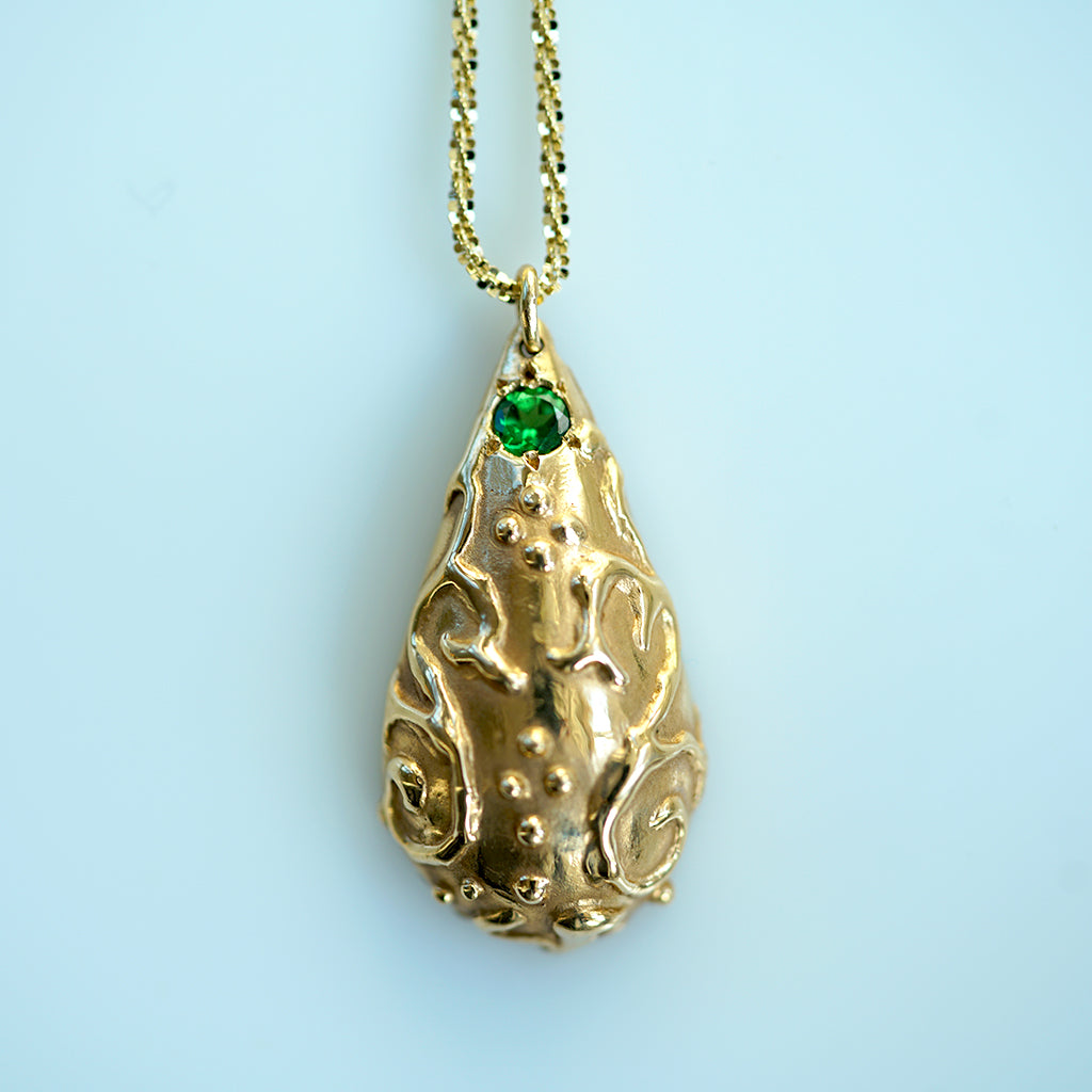 Pear Shape gold romanesque necklace with tsavorite