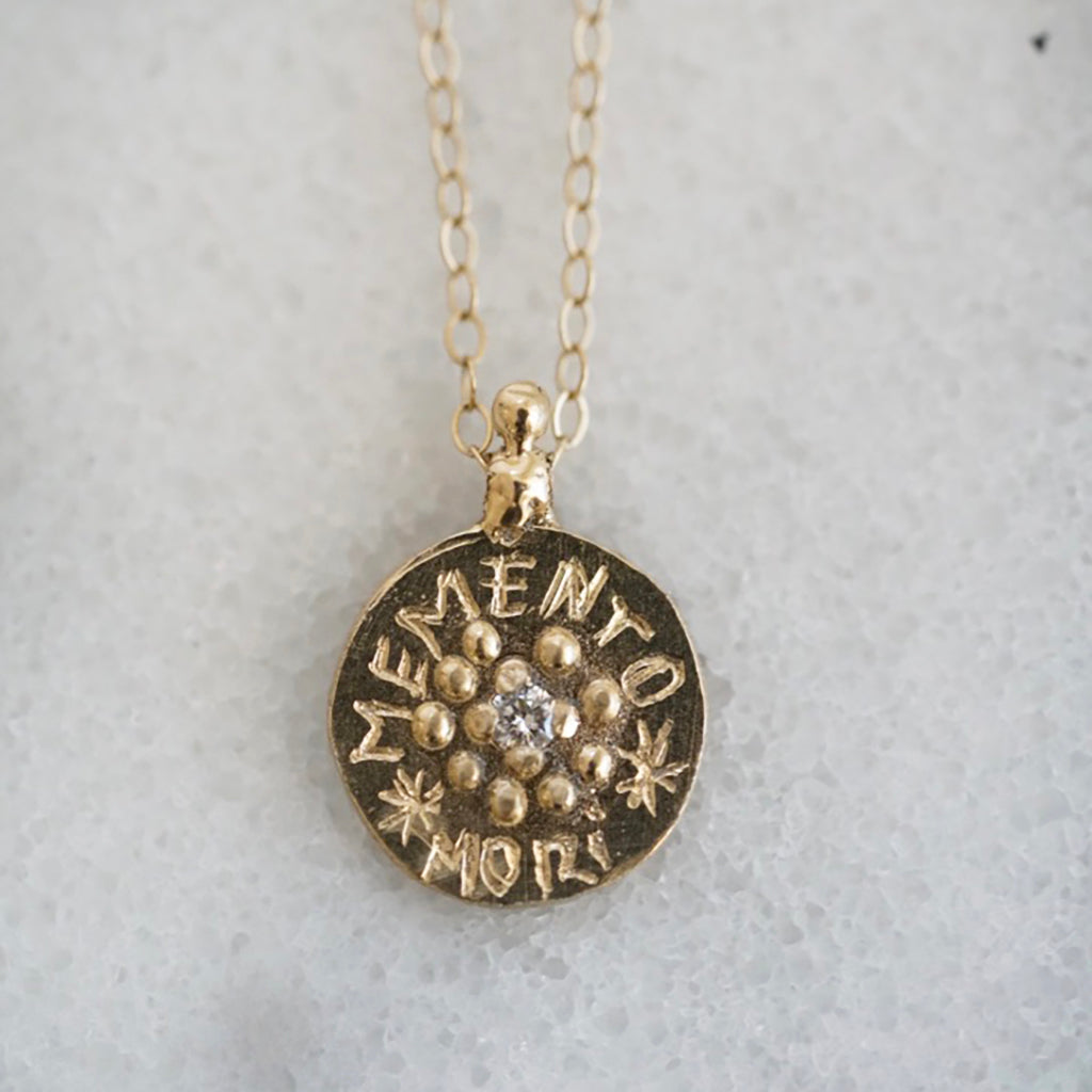 Memento Mori Necklace gold with diamond