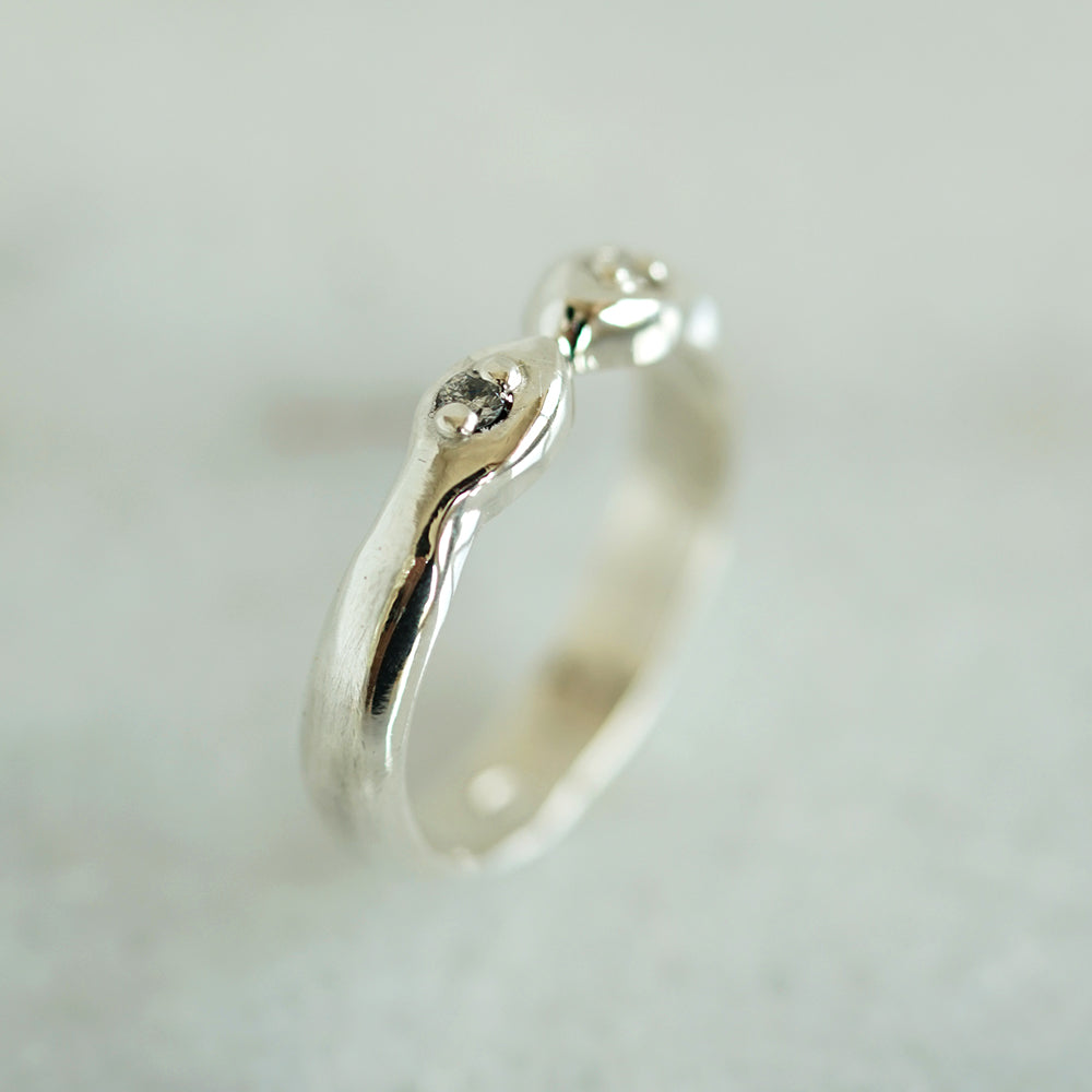 Thin Snake ring in silver