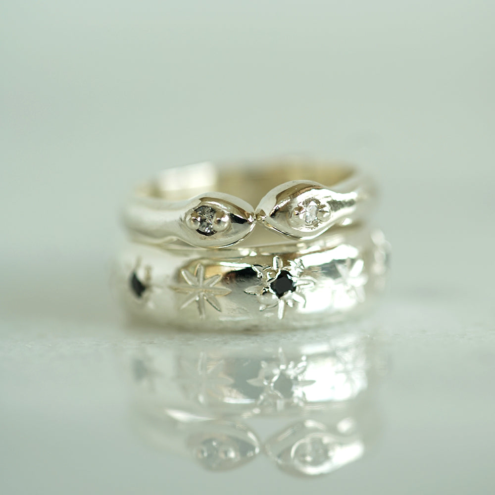 Thin Snake ring in silver